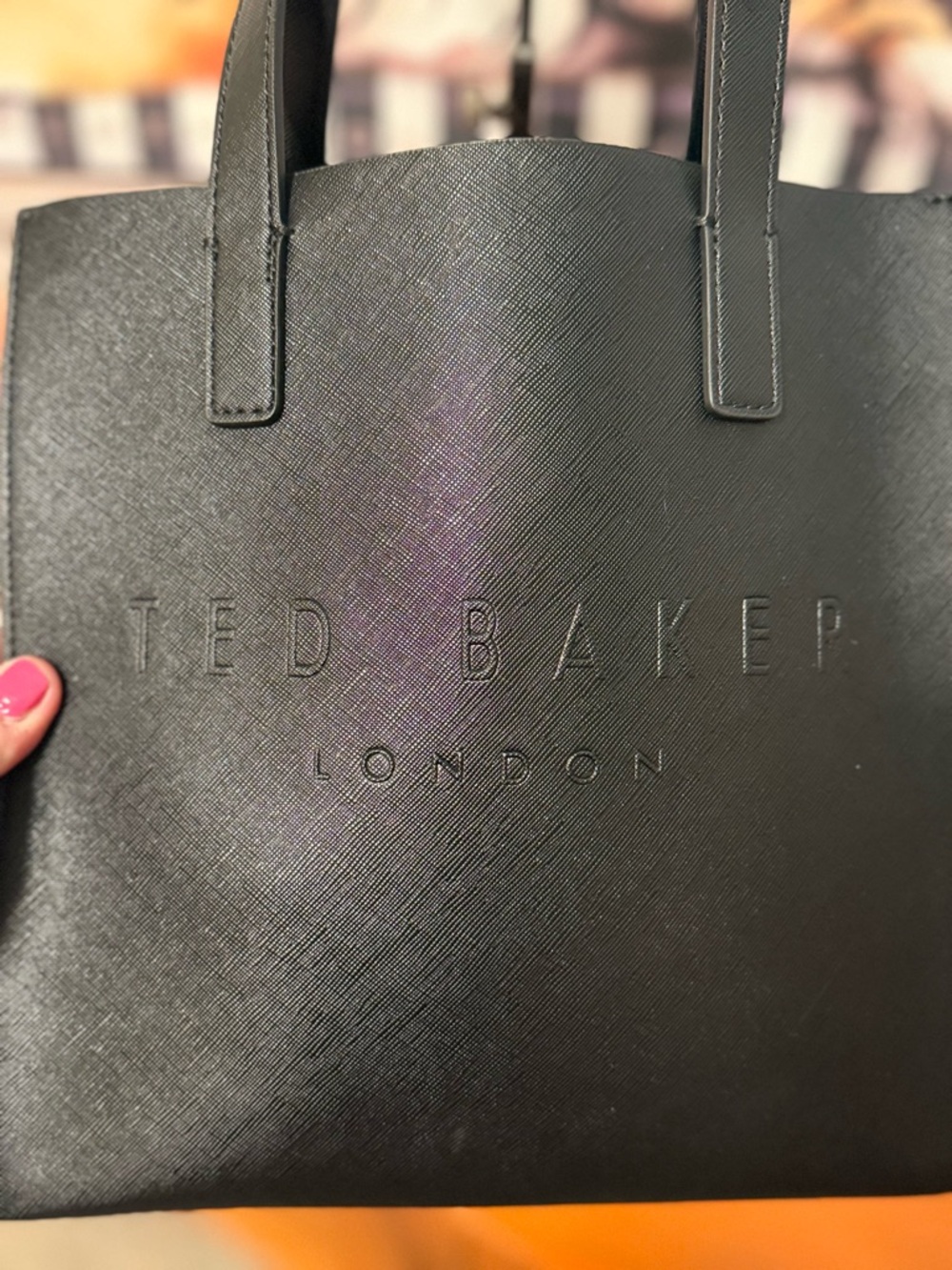 Ted Baker Seacon Small Crosshatch
Icon Tote NWT - Picture 2 of 10